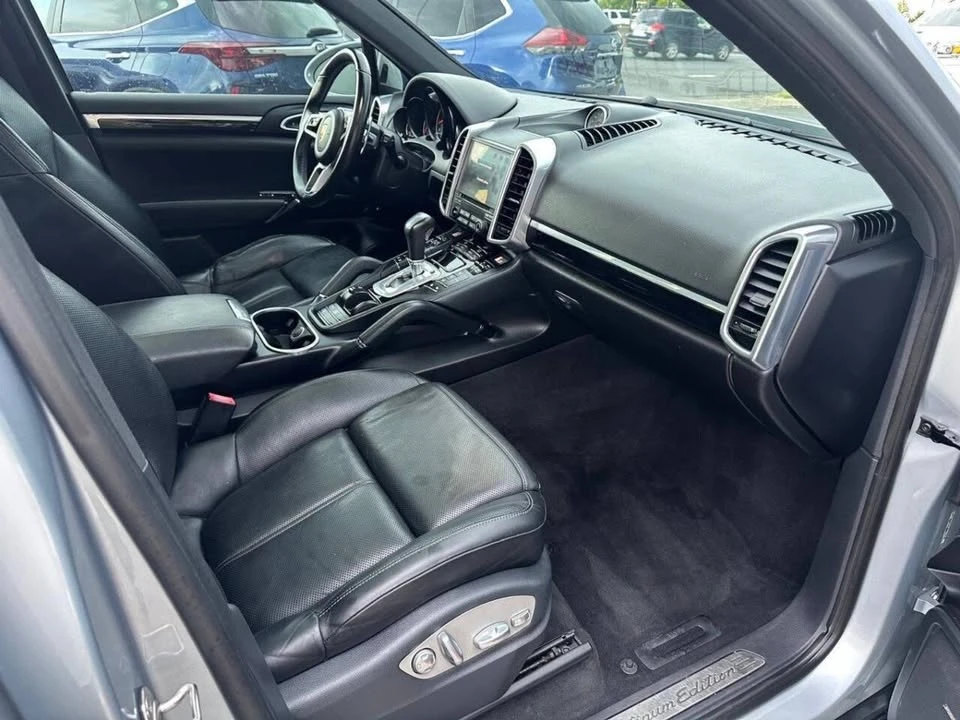2017 Porsche 958 Cayenne - Image 14 of 20