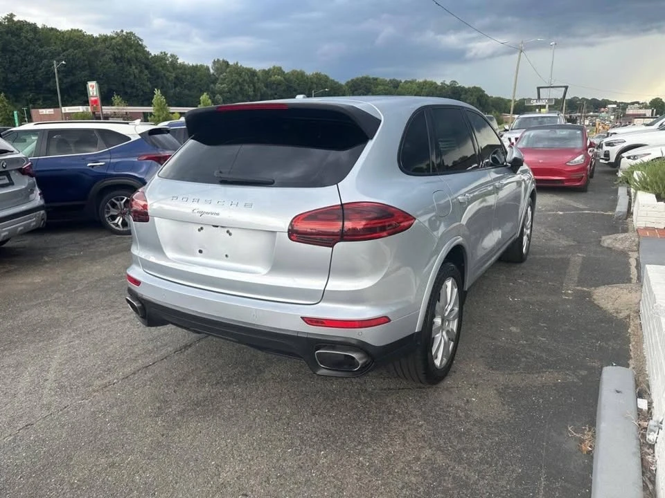 2017 Porsche 958 Cayenne - Image 3 of 20