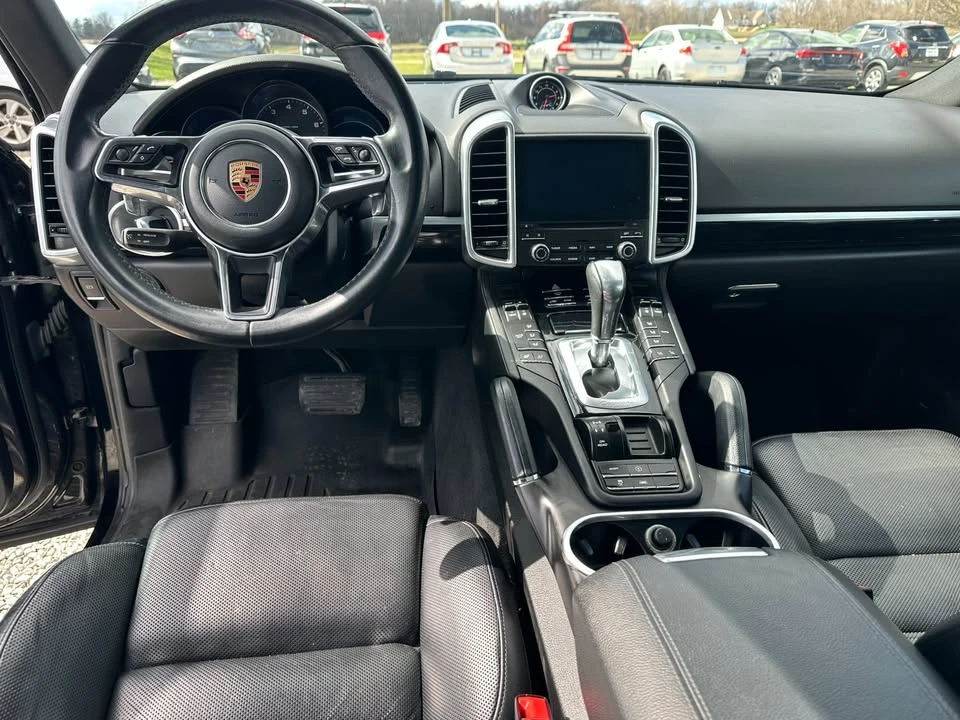 2017 Porsche 958 Cayenne - Image 10 of 20