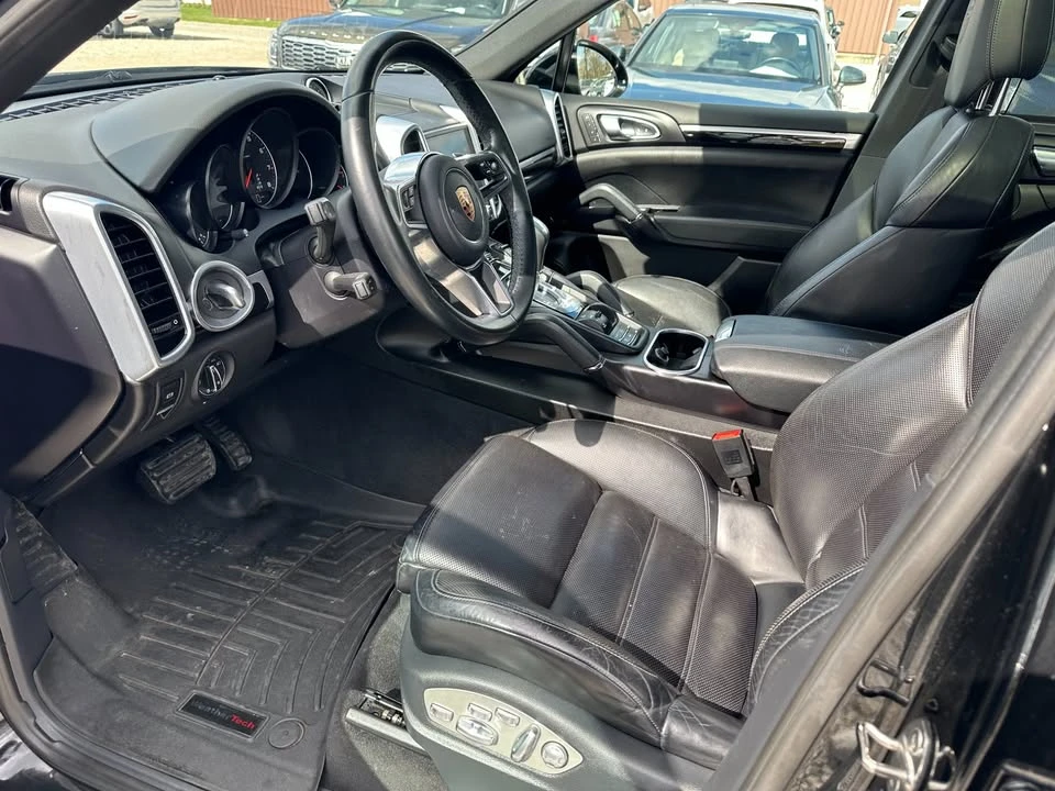 2017 Porsche 958 Cayenne - Image 8 of 20