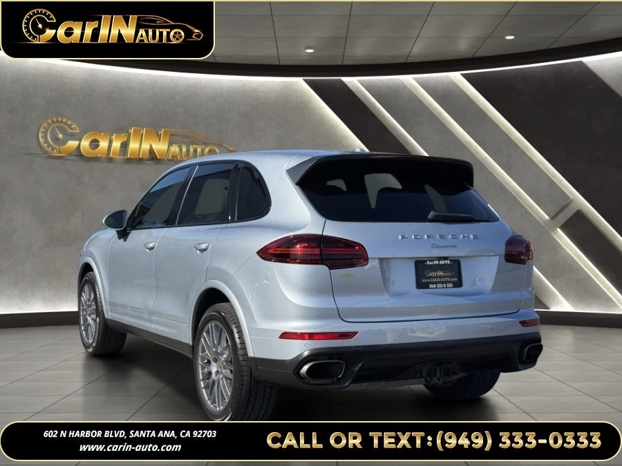 2017 Porsche 958 Cayenne - Image 6 of 20