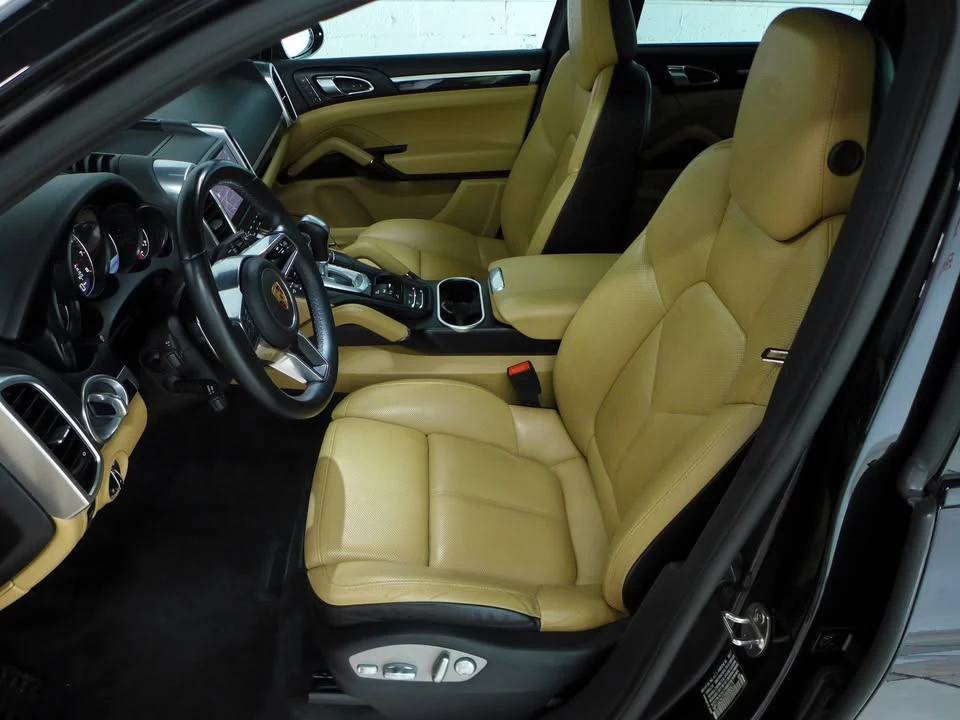 2017 Porsche 958 Cayenne - Image 4 of 20