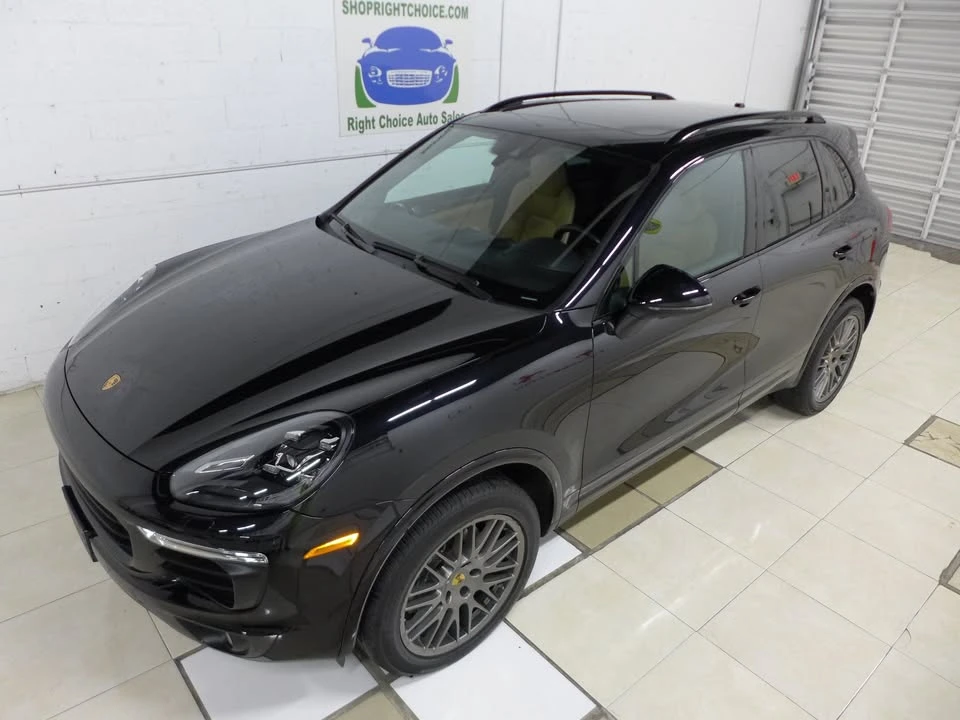 2017 Porsche 958 Cayenne - Image 19 of 20