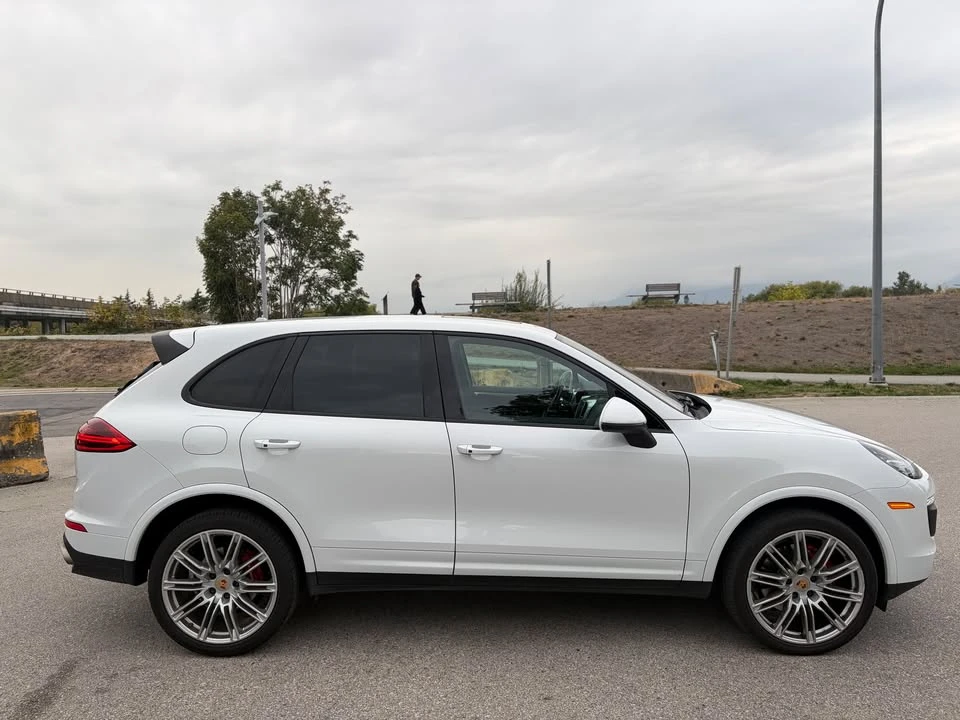 2017 Porsche 958 Cayenne - Image 4 of 19