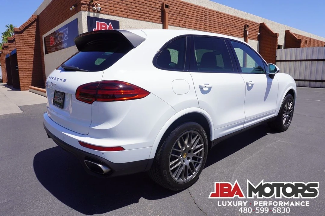 2017 Porsche 958 Cayenne - Image 3 of 12