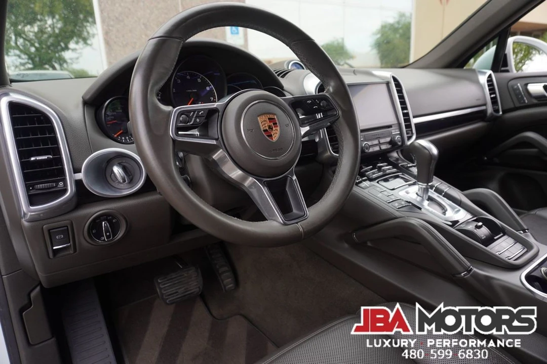 2017 Porsche 958 Cayenne - Image 5 of 12