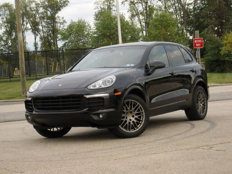 2017 Porsche 958 Cayenne - Image 3 of 12