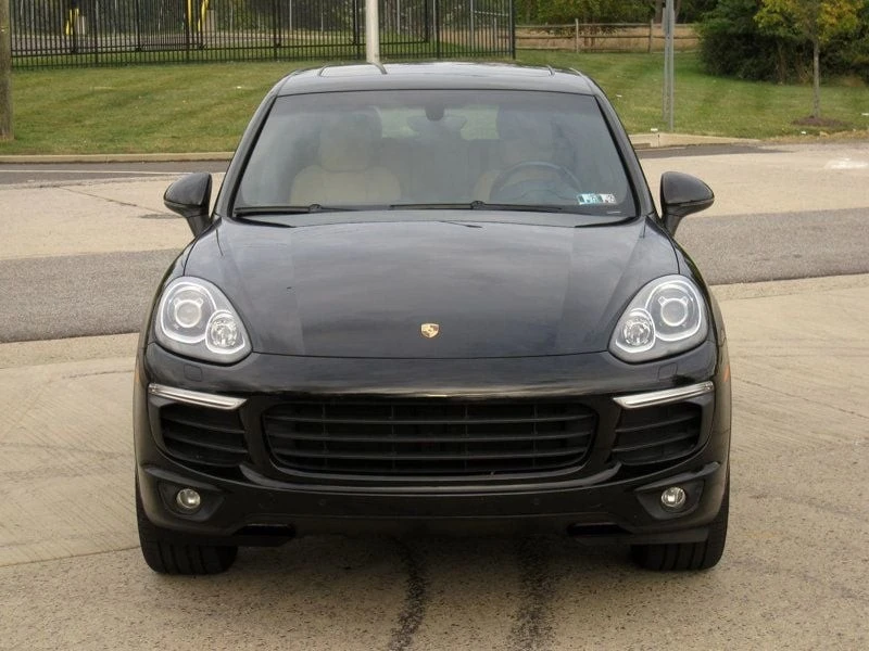 2017 Porsche 958 Cayenne - Image 5 of 12