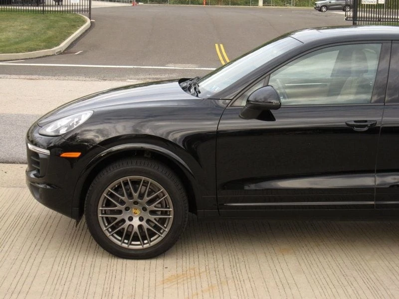2017 Porsche 958 Cayenne - Image 7 of 12