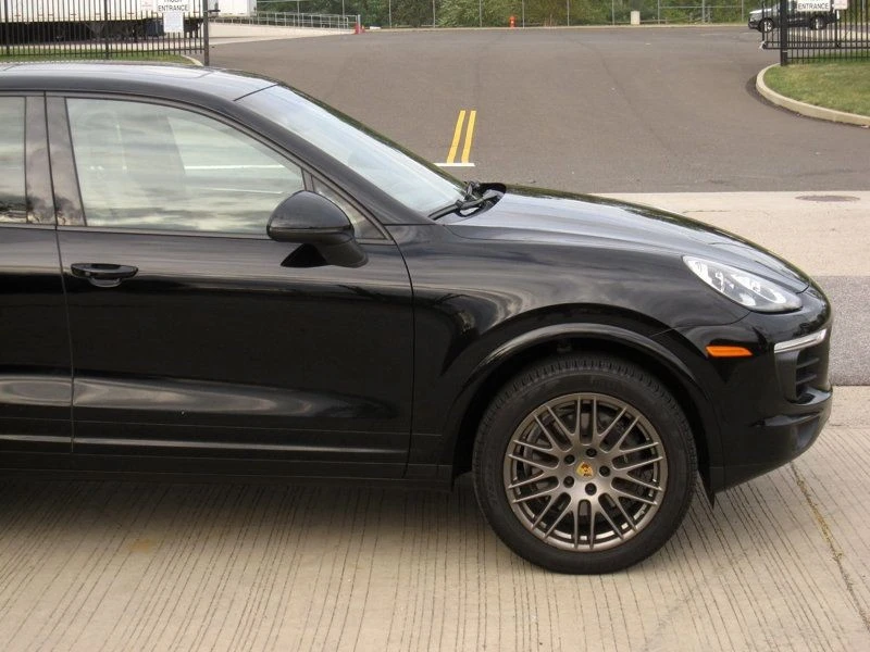 2017 Porsche 958 Cayenne - Image 10 of 12
