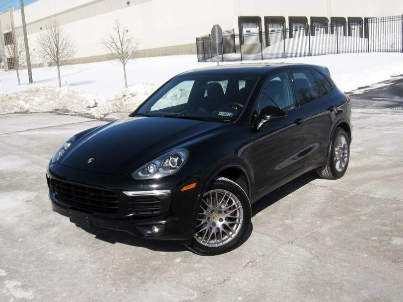 2017 Porsche 958 Cayenne S - Image 4 of 12