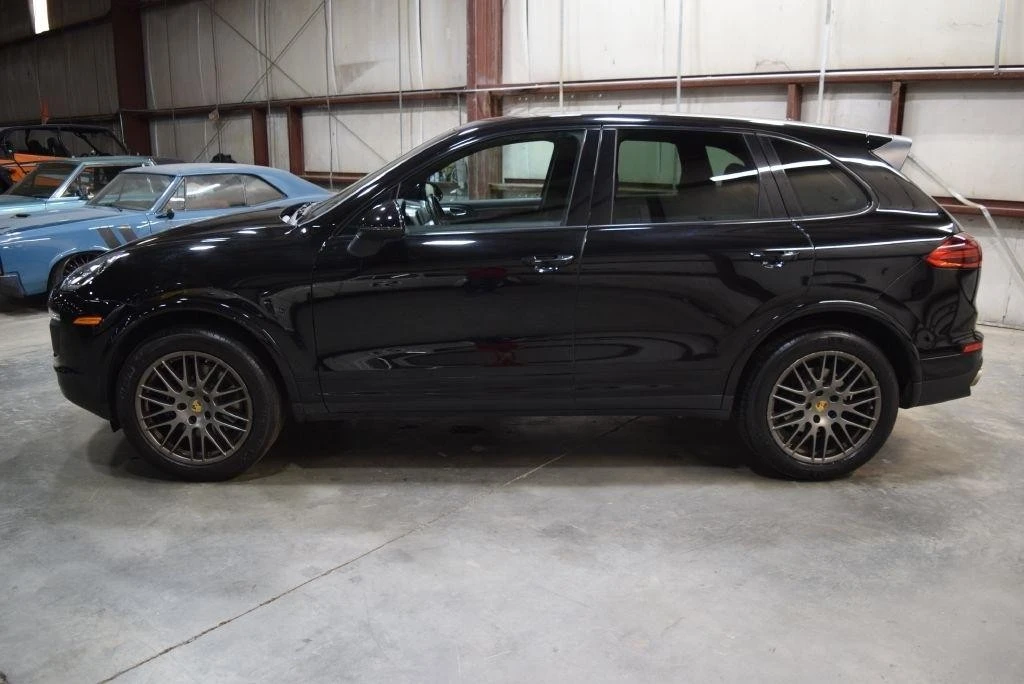2017 Porsche 958 Cayenne - Image 4 of 31