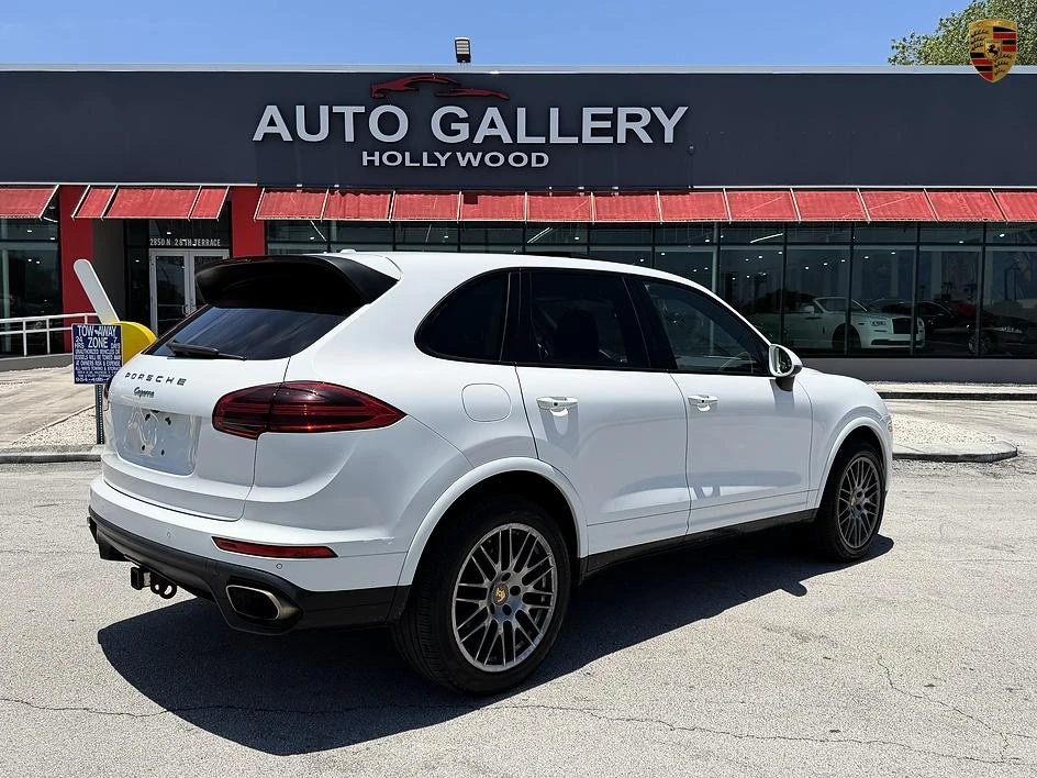2017 Porsche 958 Cayenne - Image 10 of 28