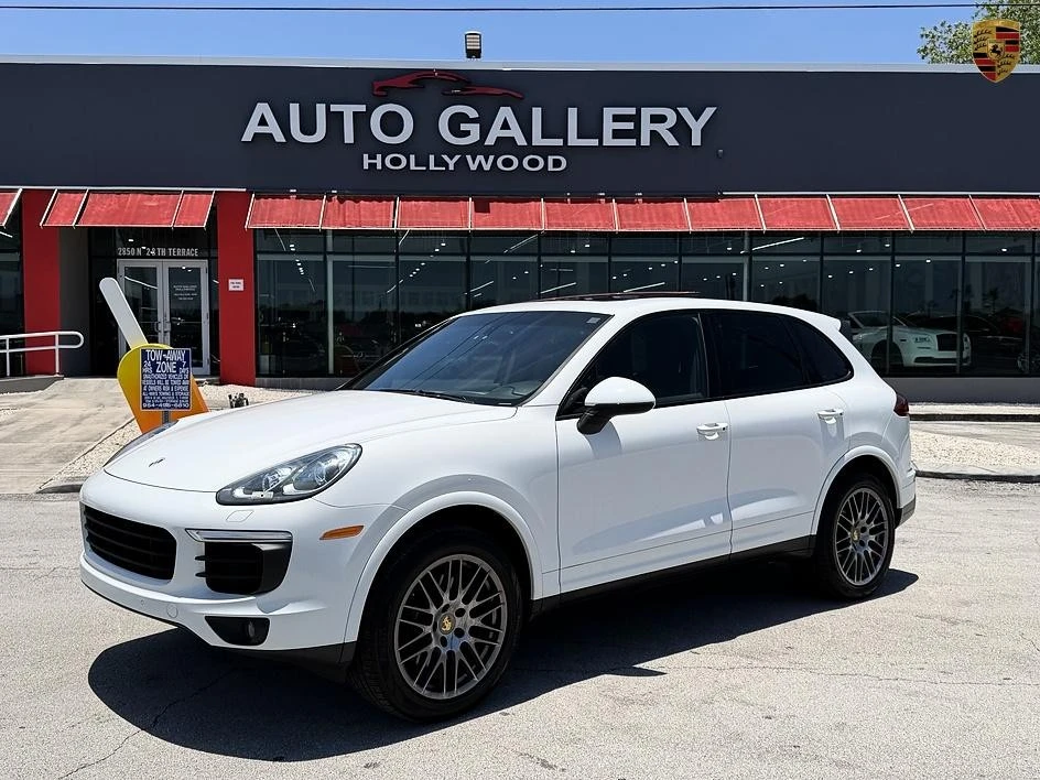 2017 Porsche 958 Cayenne - Image 8 of 28