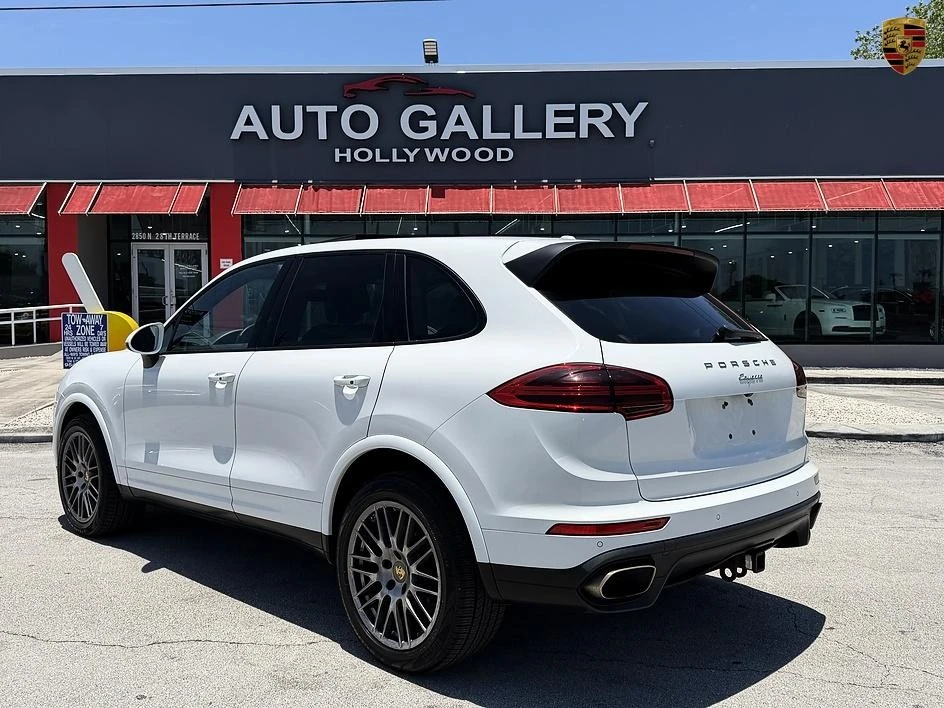 2017 Porsche 958 Cayenne - Image 3 of 28