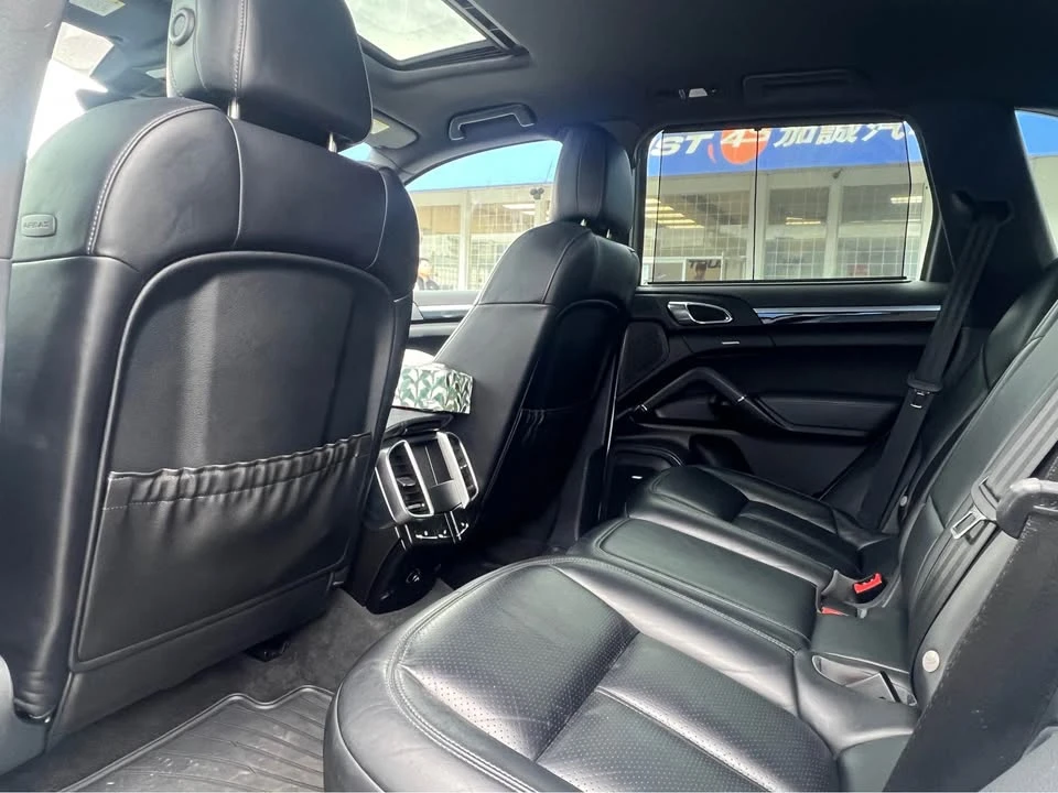 2017 Porsche 958 Cayenne - Image 20 of 20