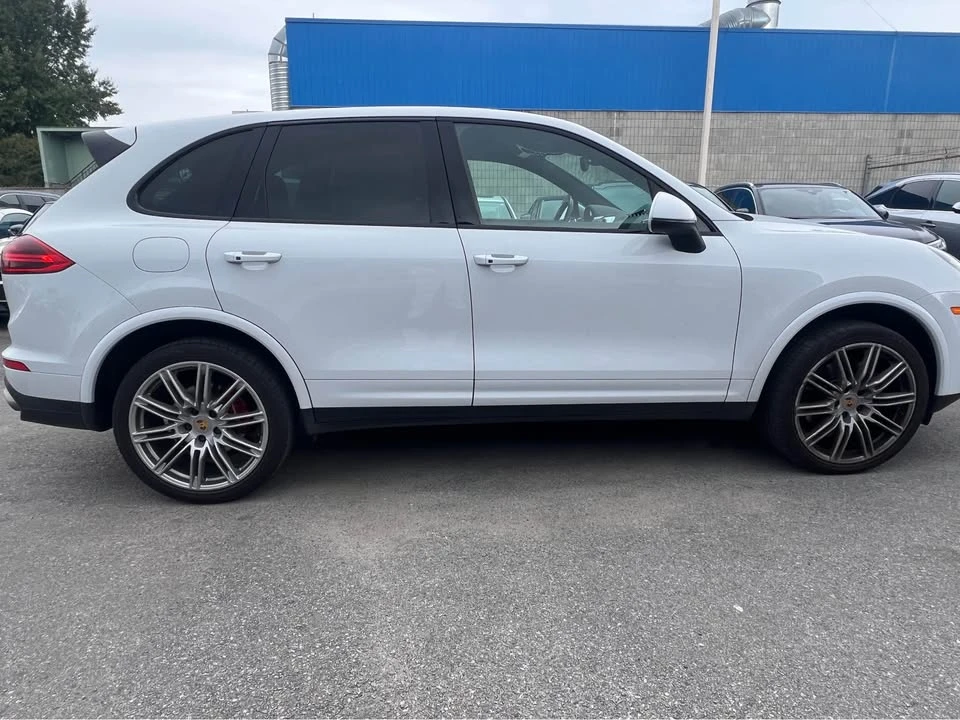 2017 Porsche 958 Cayenne - Image 4 of 20