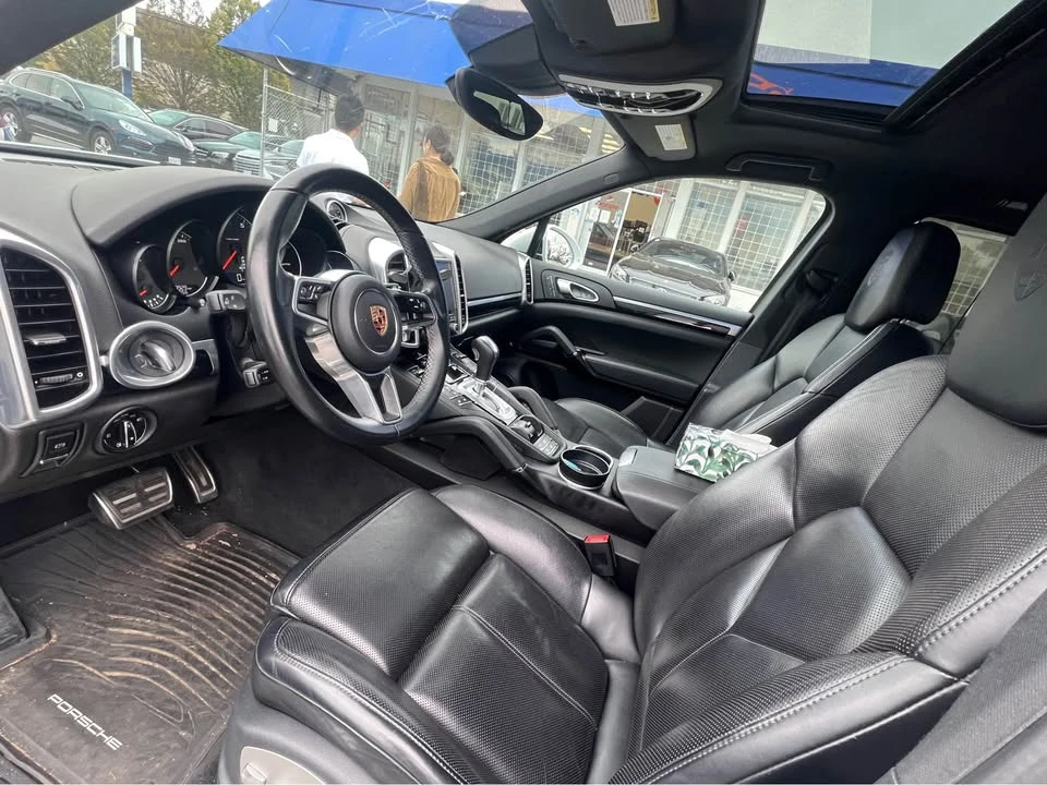 2017 Porsche 958 Cayenne - Image 15 of 20