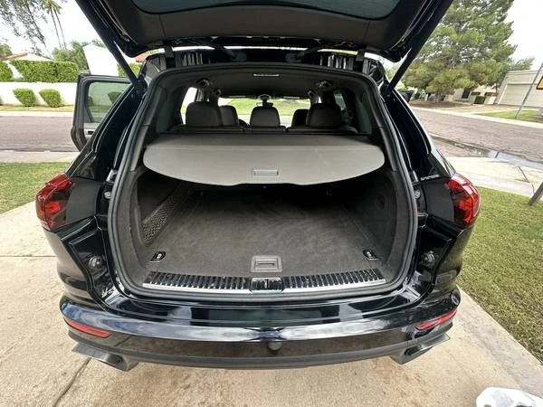2017 Porsche 958 Cayenne - Image 9 of 12