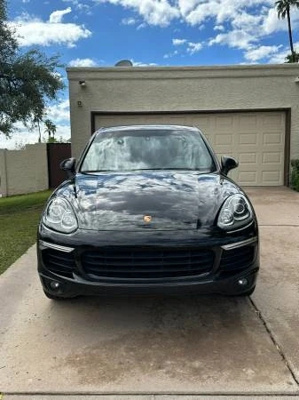 2017 Porsche 958 Cayenne - Image 2 of 12