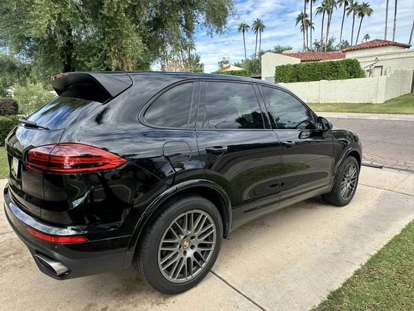 2017 Porsche 958 Cayenne - Image 3 of 12