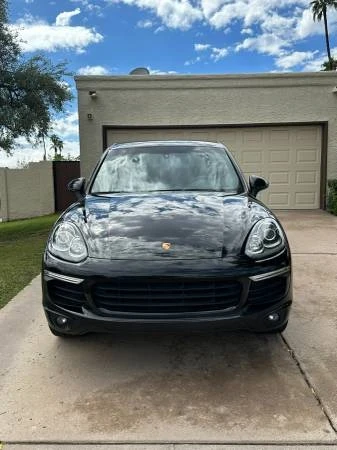 2017 Porsche 958 Cayenne - Image 2 of 12