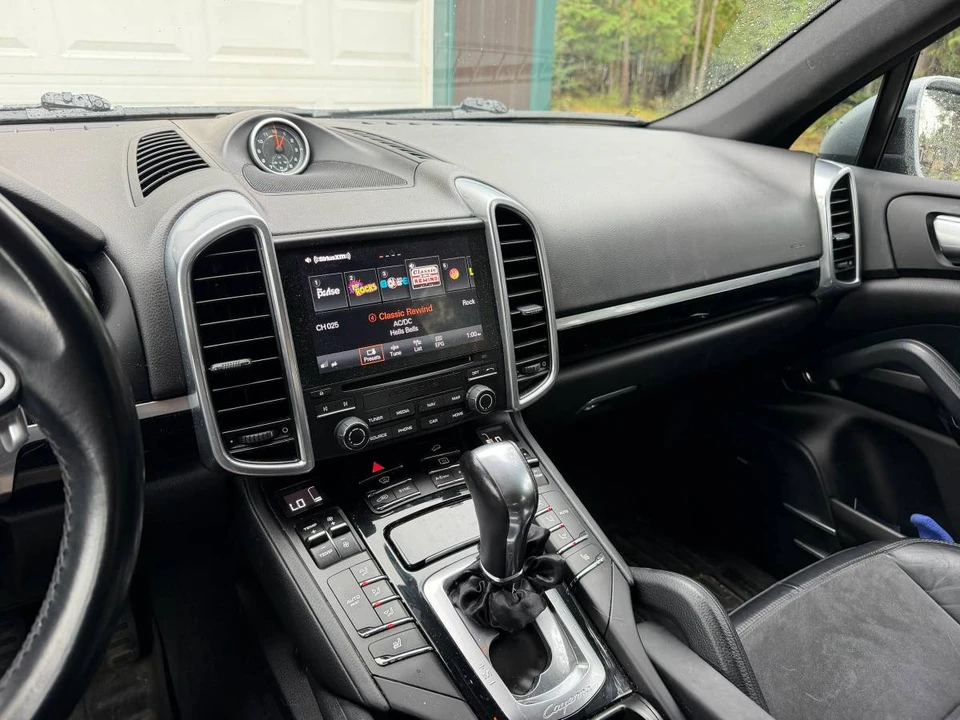 2017 Porsche 958 Cayenne - Image 4 of 7