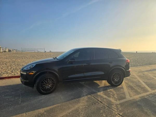 2017 Porsche 958 Cayenne - Image 3 of 19