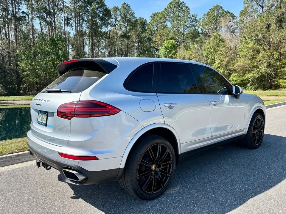 2017 Porsche 958 Cayenne - Image 3 of 20