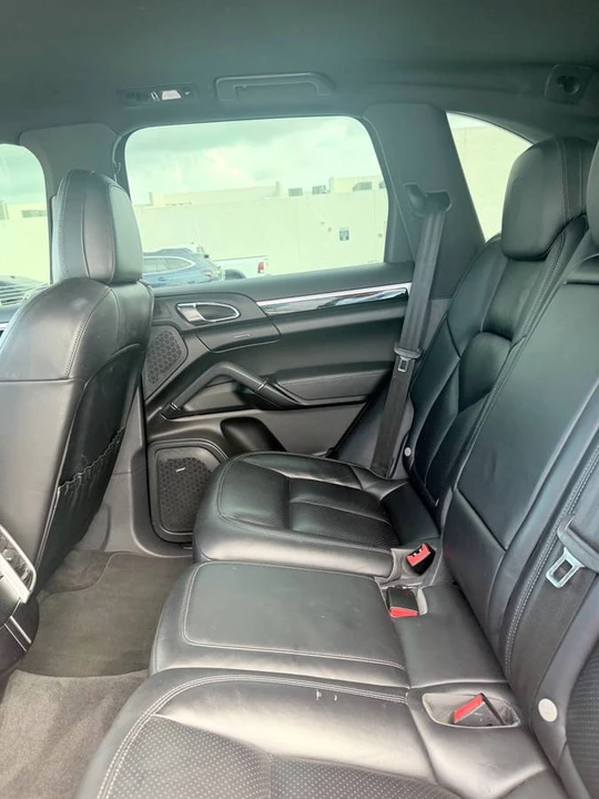 2017 Porsche 958 Cayenne - Image 16 of 16