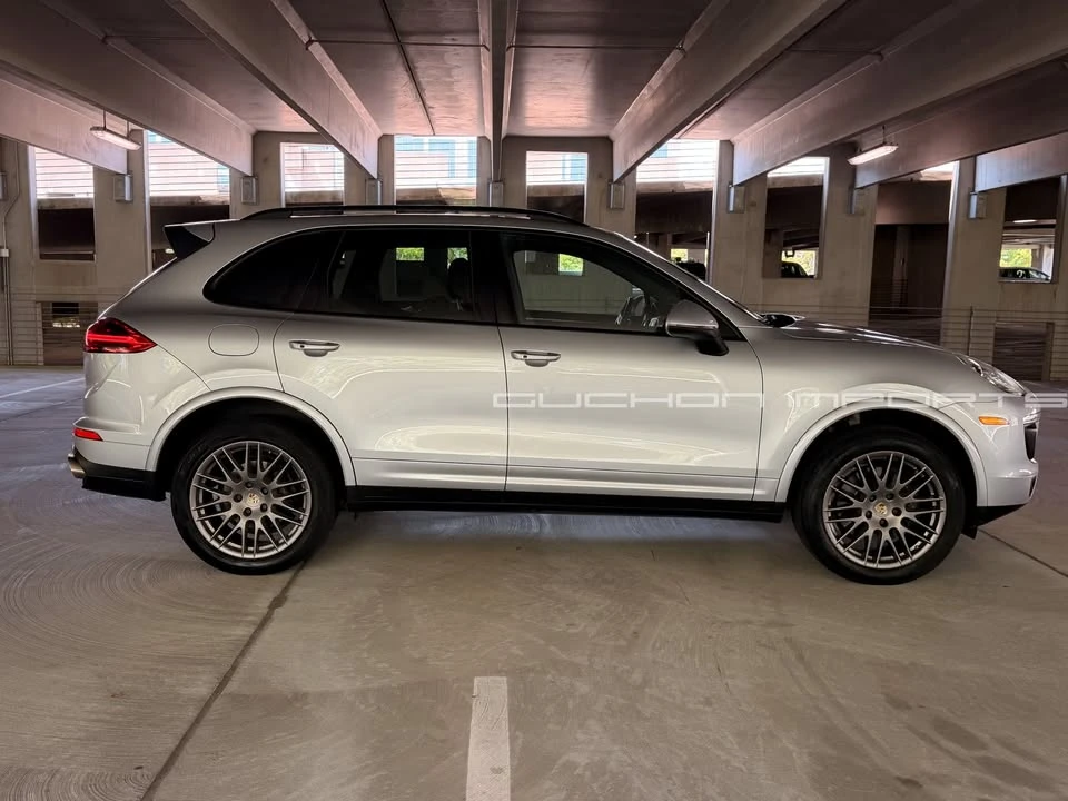 2017 Porsche 958 Cayenne - Image 6 of 20