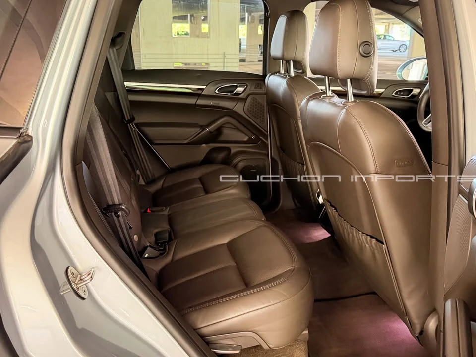 2017 Porsche 958 Cayenne - Image 13 of 20