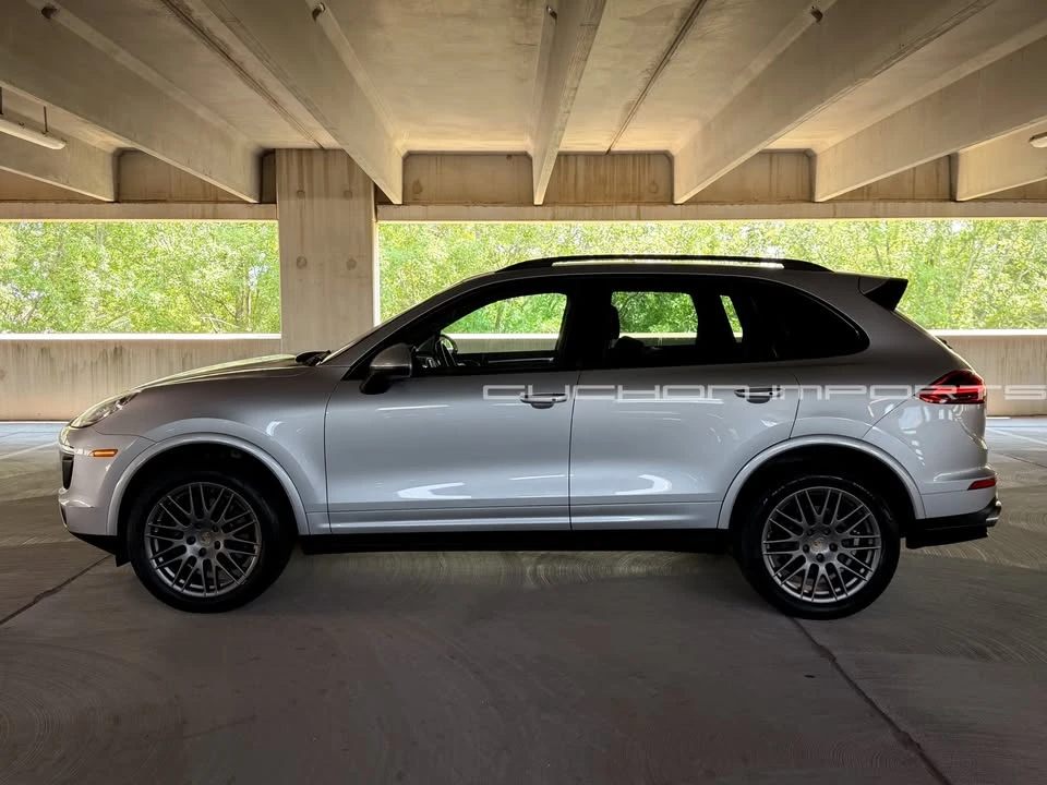 2017 Porsche 958 Cayenne - Image 2 of 20