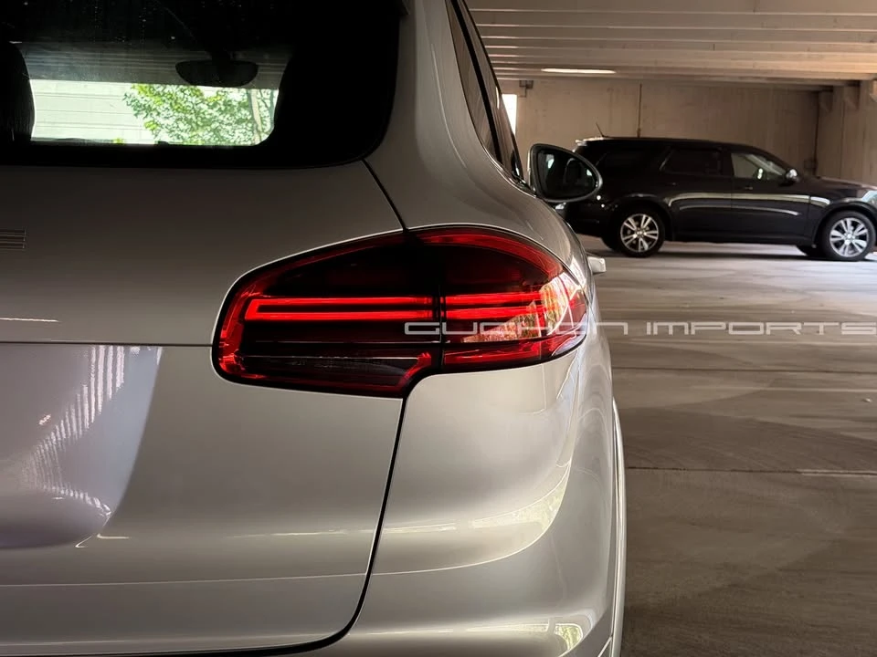2017 Porsche 958 Cayenne - Image 9 of 20