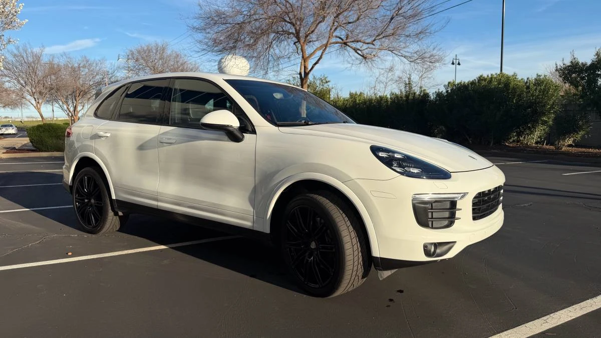 2017 Porsche 958 Cayenne - Image 4 of 16