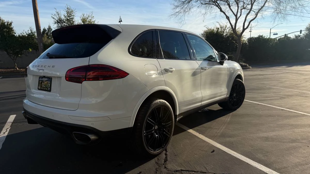 2017 Porsche 958 Cayenne - Image 3 of 16