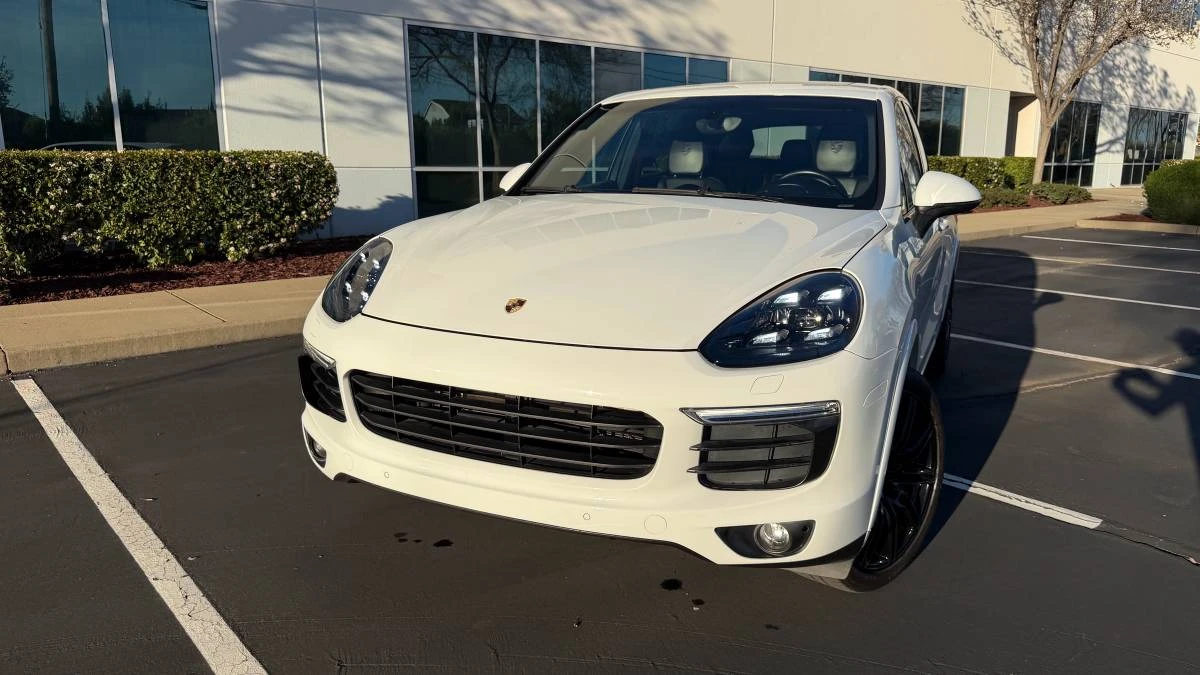 2017 Porsche 958 Cayenne - Image 5 of 16