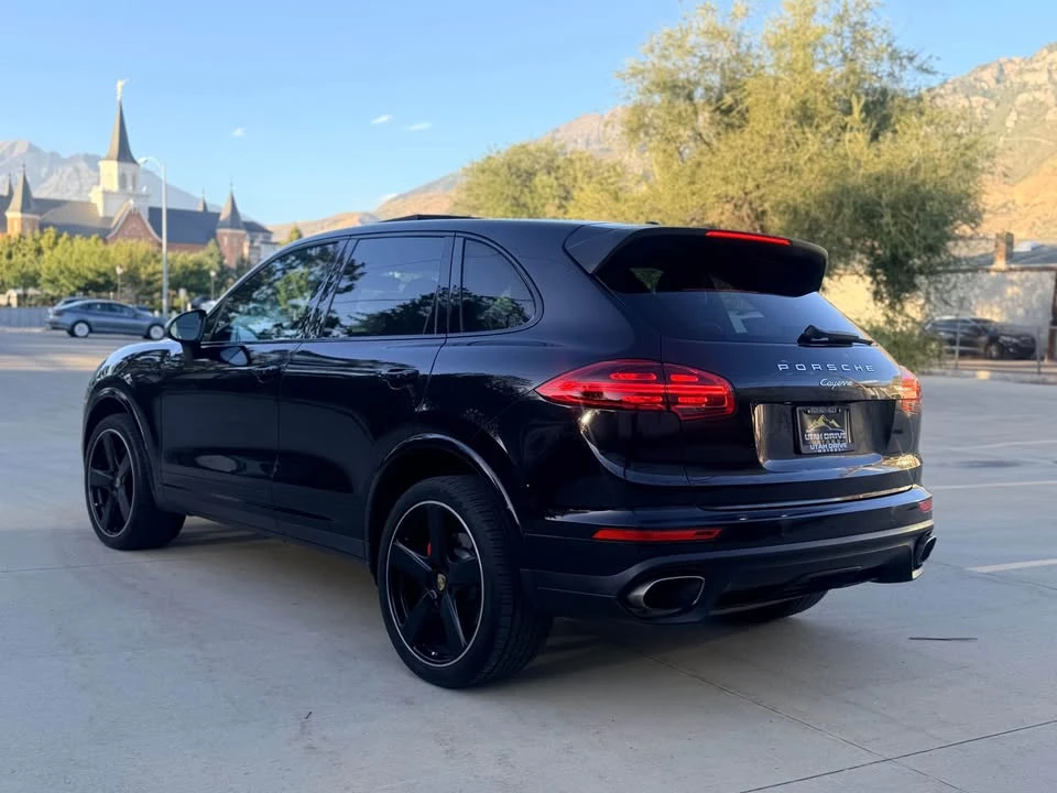2017 Porsche 958 Cayenne - Image 5 of 17