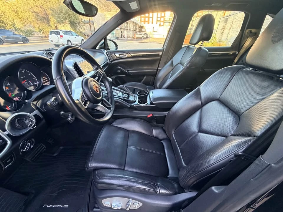 2017 Porsche 958 Cayenne - Image 15 of 17