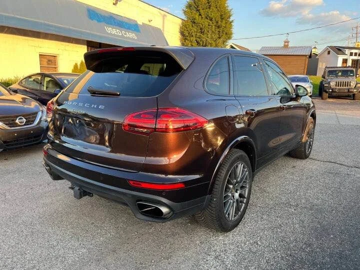 2017 Porsche 958 Cayenne - Image 4 of 8