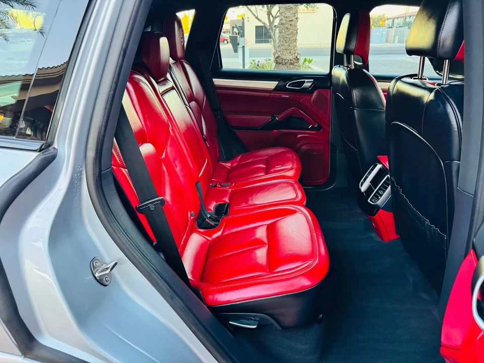 2017 Porsche 958 Cayenne - Image 11 of 13