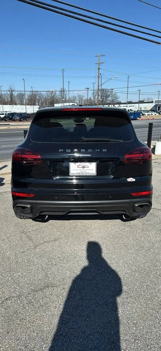 2017 Porsche 958 Cayenne - Image 5 of 18