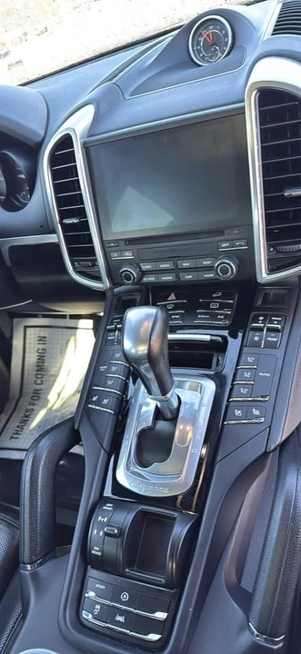 2017 Porsche 958 Cayenne - Image 10 of 18