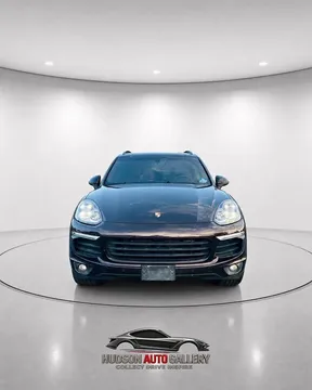 2017 Porsche Cayenne Platinum Edition