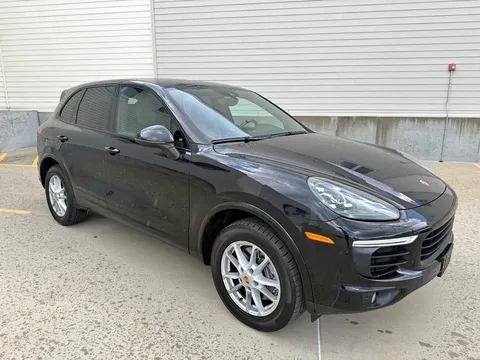 2017 Porsche Cayenne Platinum Edition