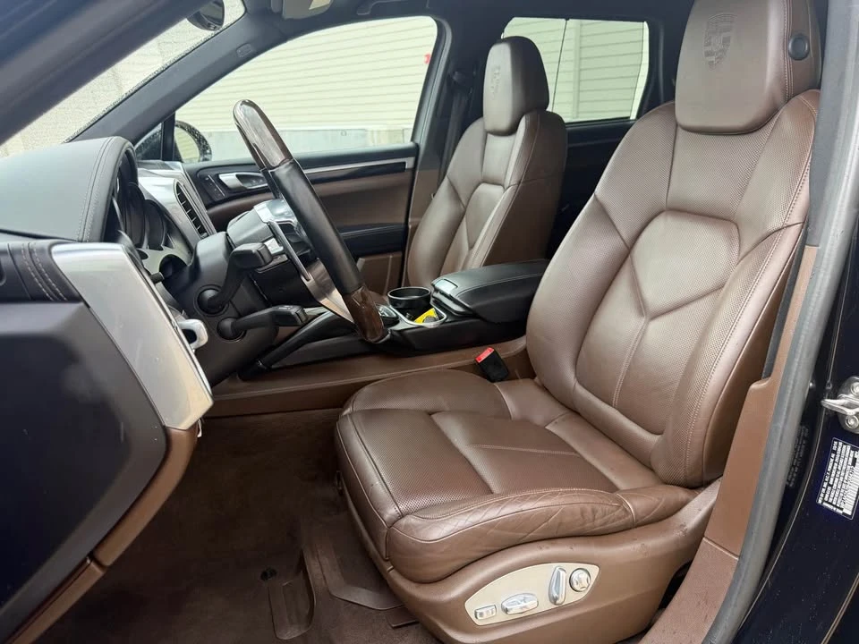 2017 Porsche 958 Cayenne - Image 9 of 20