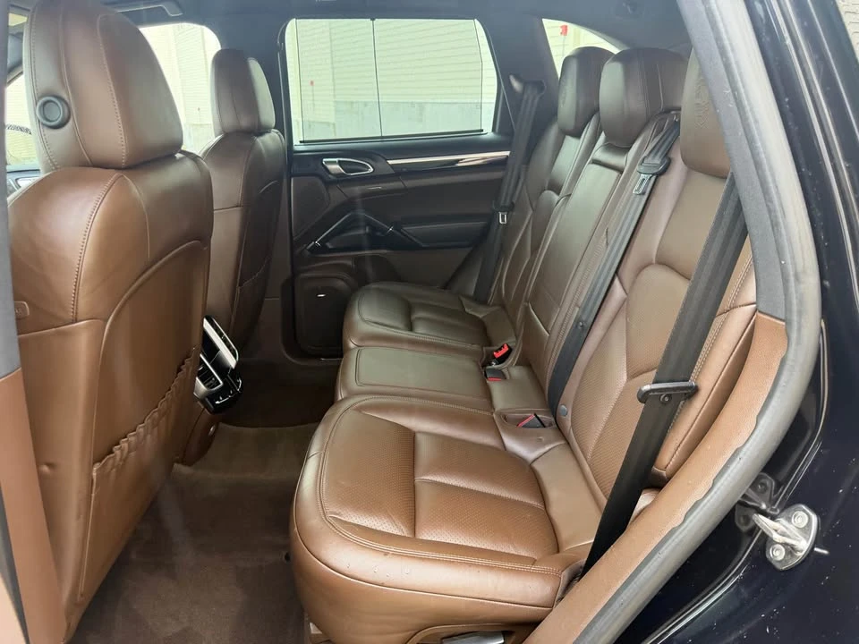 2017 Porsche 958 Cayenne - Image 16 of 20