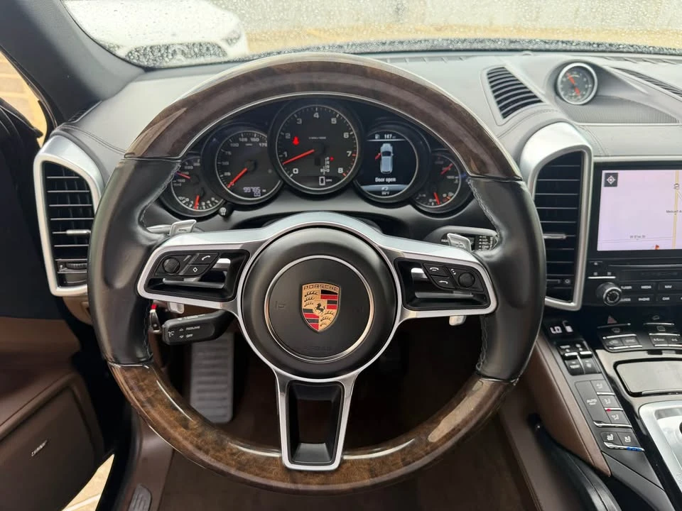 2017 Porsche 958 Cayenne - Image 10 of 20