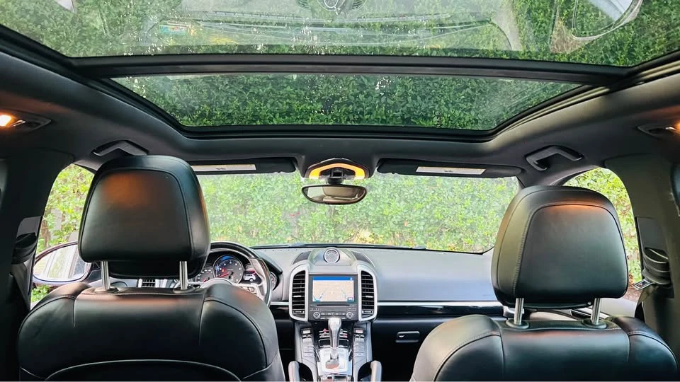 2017 Porsche 958 Cayenne - Image 10 of 20