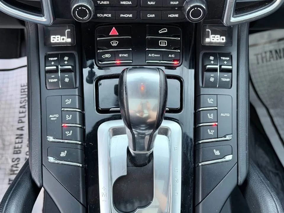 2017 Porsche 958 Cayenne - Image 10 of 20